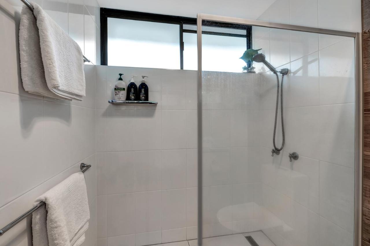 Ocean View 16A Studio Pool & Spa Wi-Fi Airlie Beach Eksteriør billede